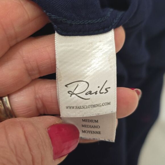 Rails Navy Kiss Me Rocsi Metallic Lip Print Size medium - Picture 9 of 10